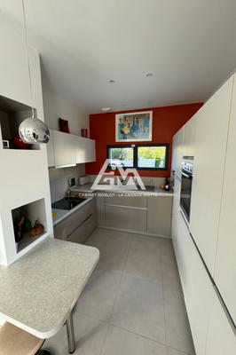 Villa - 179 m² - 6 pièces