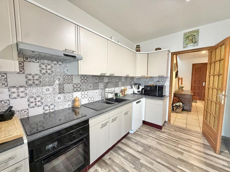 Maison - 188 m² - 8 pièces