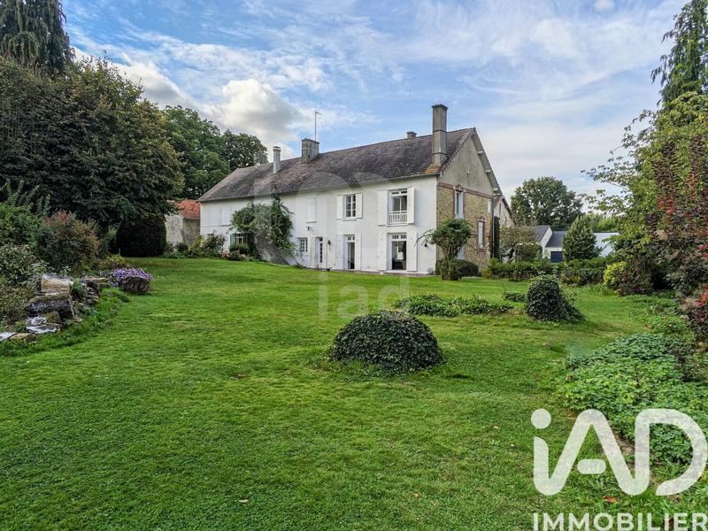 Maison - 201 m² - 7 pièces