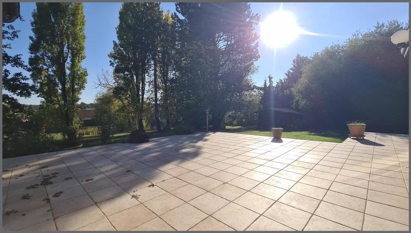 Maison - 155 m² - 7 pièces