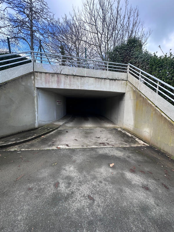 Parking / Garage - 15 m²