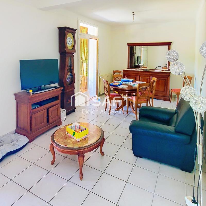 Maison de ville - 111 m² - 5 pièces