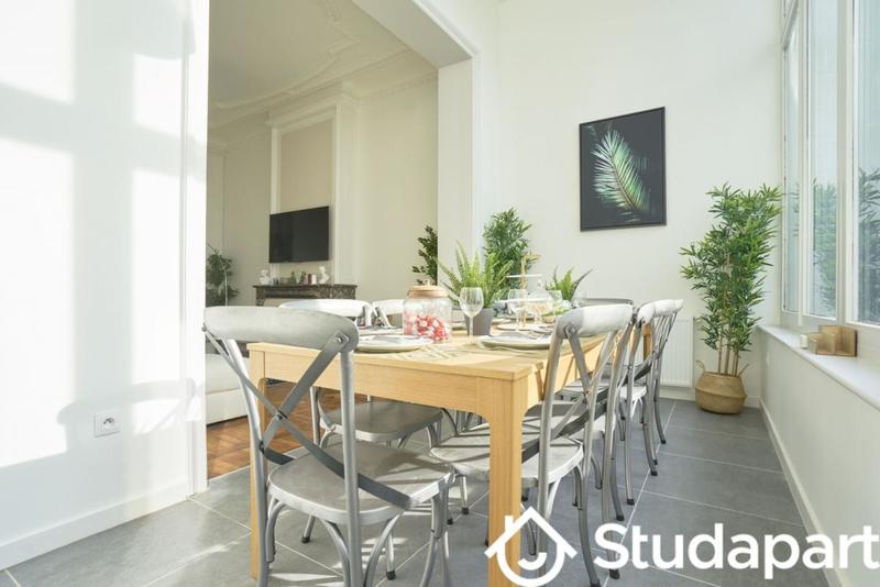 Chambre - 13 m² - 1 pièce