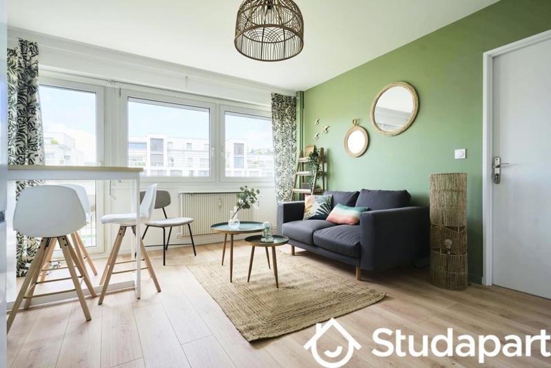 Chambre - 12 m² - 1 pièce