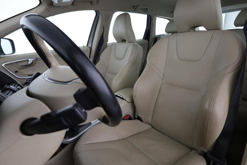 Volvo Xc60 2.0 D3 Summum Geartronic 8 150 ch