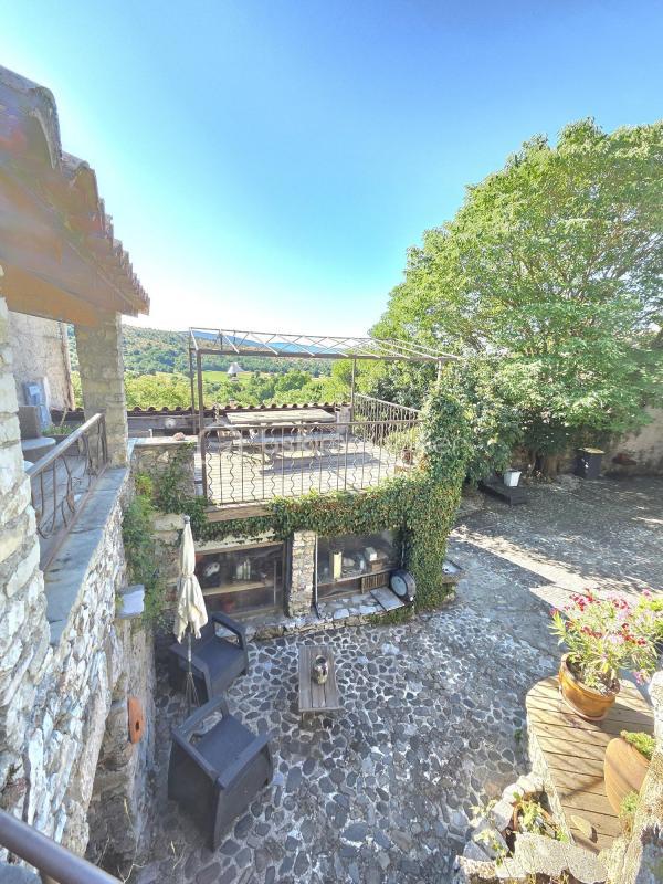 Mas - 210 m² - 10 pièces