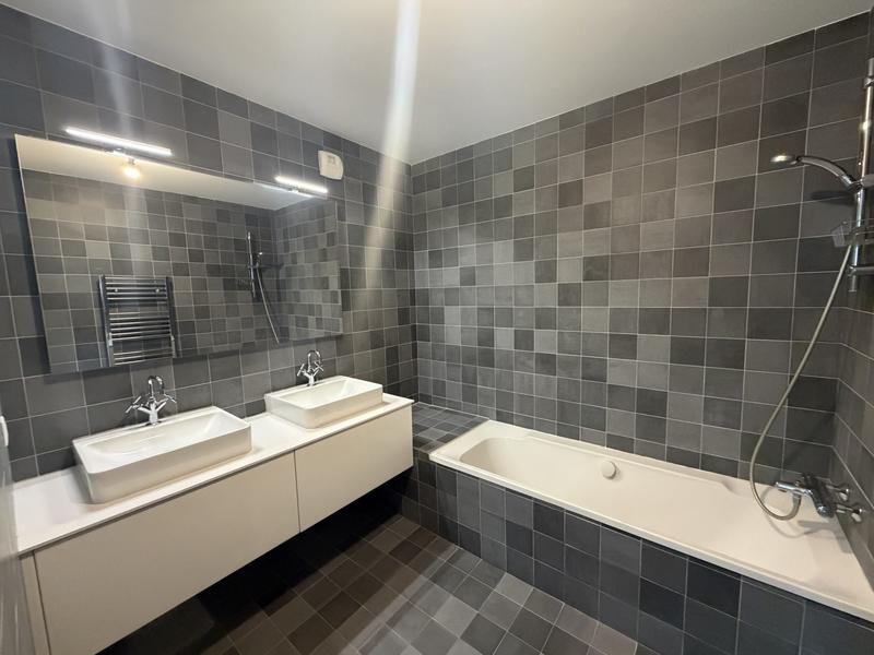 Appartement - 79 m² - 3 pièces