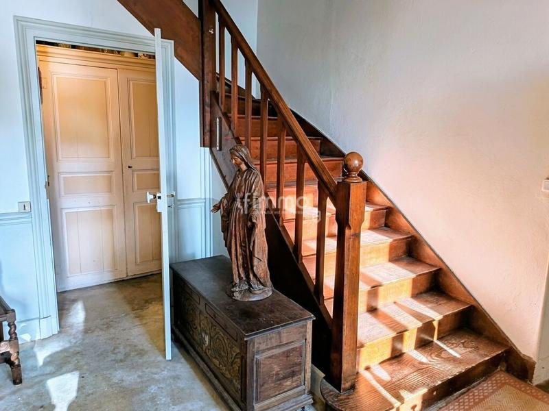 Maison - 198 m² - 10 pièces