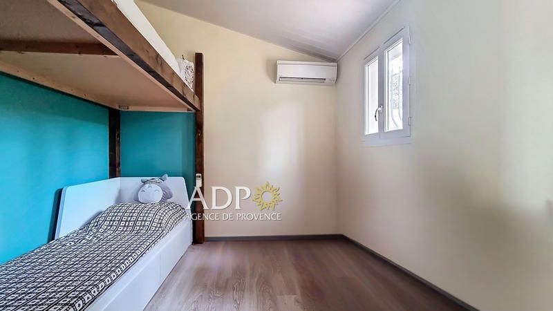 Maison - 104 m² - 4 pièces