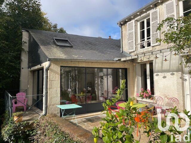 Maison - 206 m² - 7 pièces