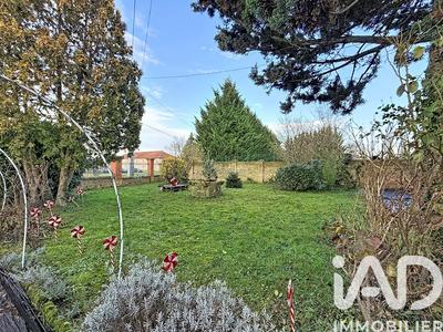 Maison - 244 m² - 11 pièces