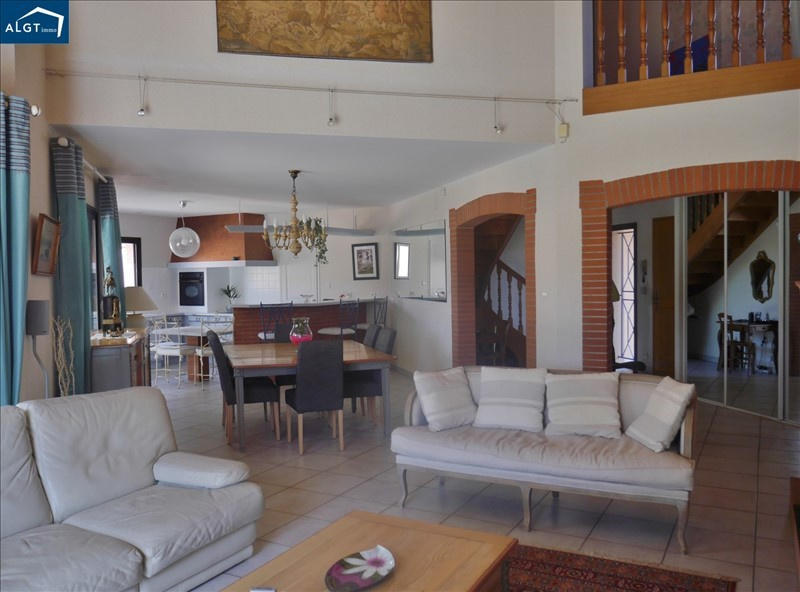 Maison - 169 m² - 6 pièces