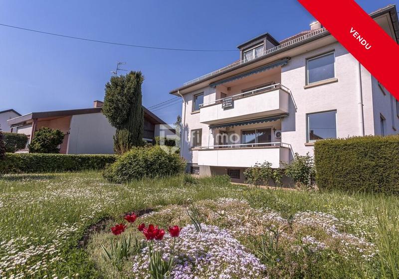 Maison - 221 m² - 10 pièces