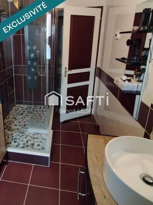 Maison - 137 m² - 6 pièces