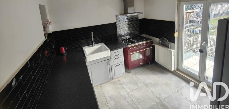 Maison - 95 m² - 5 pièces