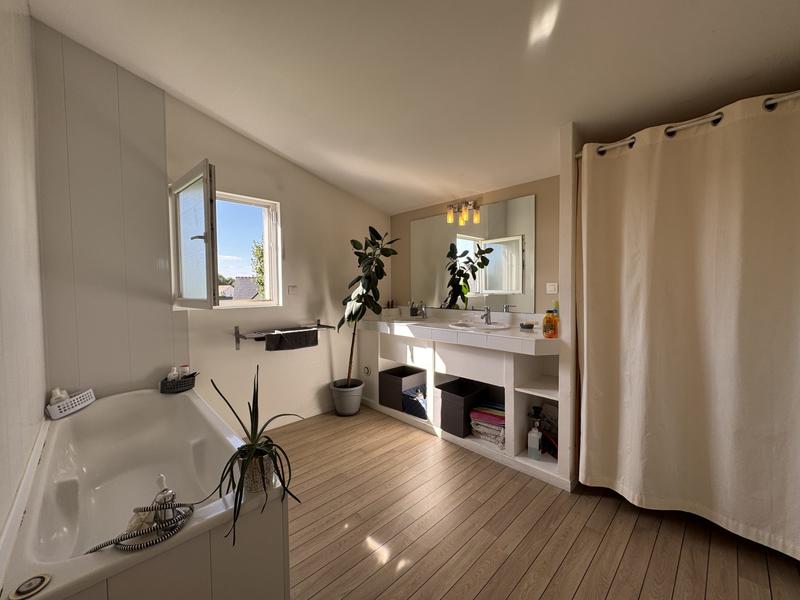 Maison - 165 m² - 5 pièces