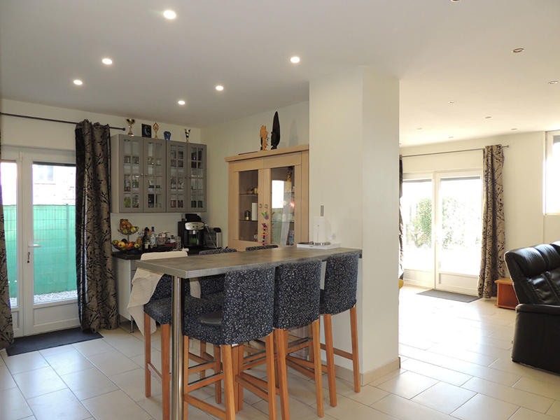 Maison - 167 m² - 6 pièces