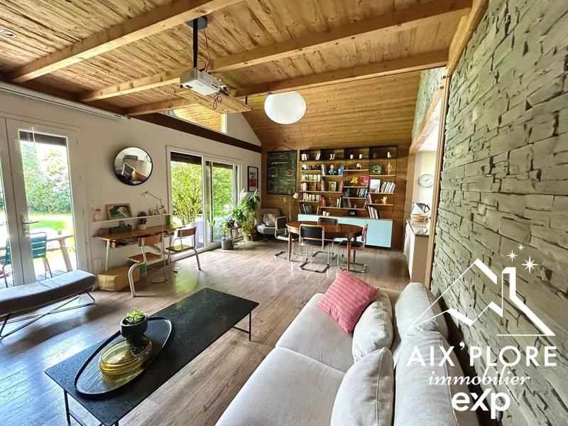 Maison - 96 m² - 4 pièces