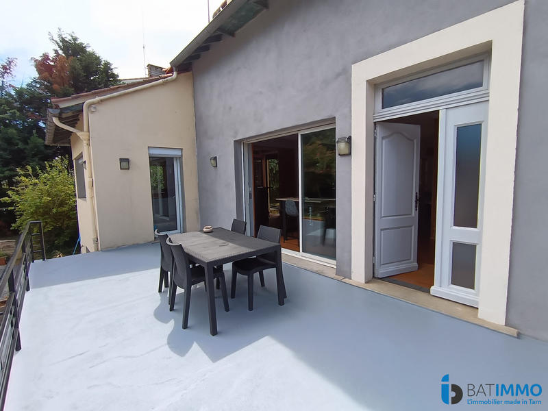 Maison ancienne - 300 m² - 8 pièces