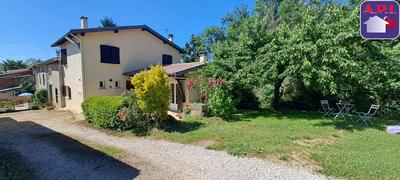 Propriété - 282 m² - 12 pièces