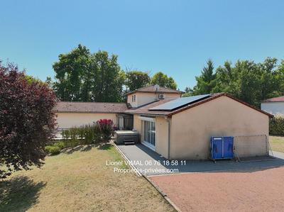 Maison - 258 m² - 8 pièces