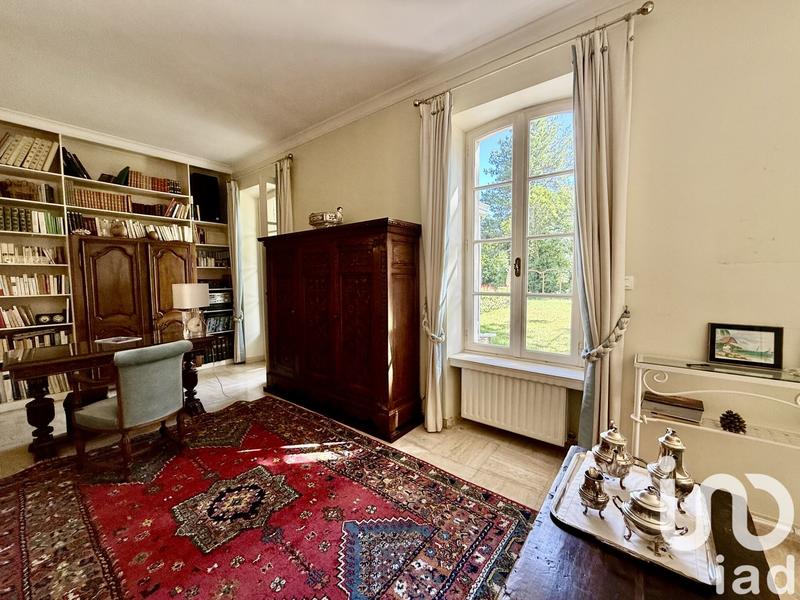 Maison - 237 m² - 5 pièces