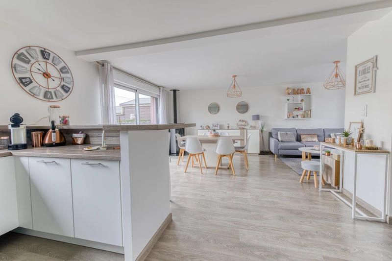 Maison - 85 m² - 5 pièces