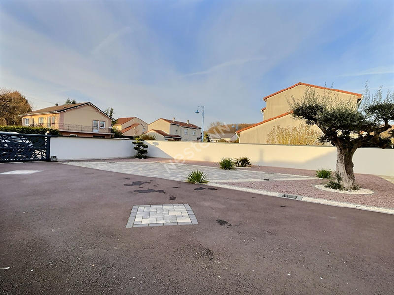 Maison - 188 m² - 6 pièces