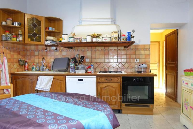 Mas - 218 m² - 7 pièces