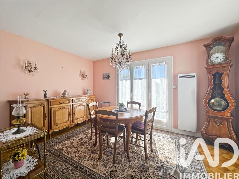 Maison - 137 m² - 5 pièces