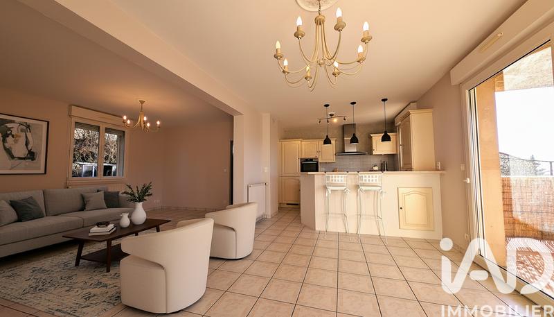 Appartement - 84 m² - 4 pièces