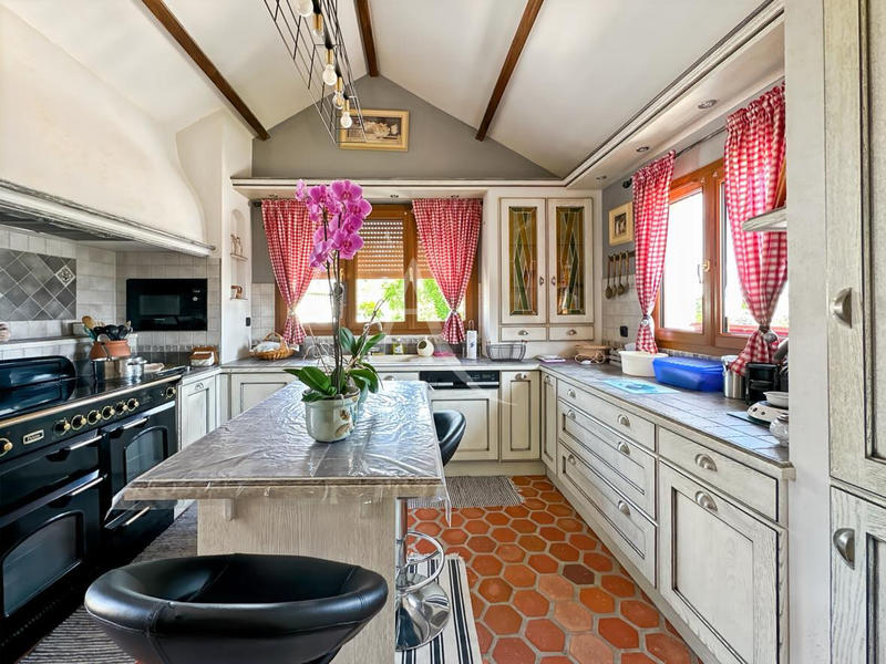 Maison - 132 m² - 7 pièces