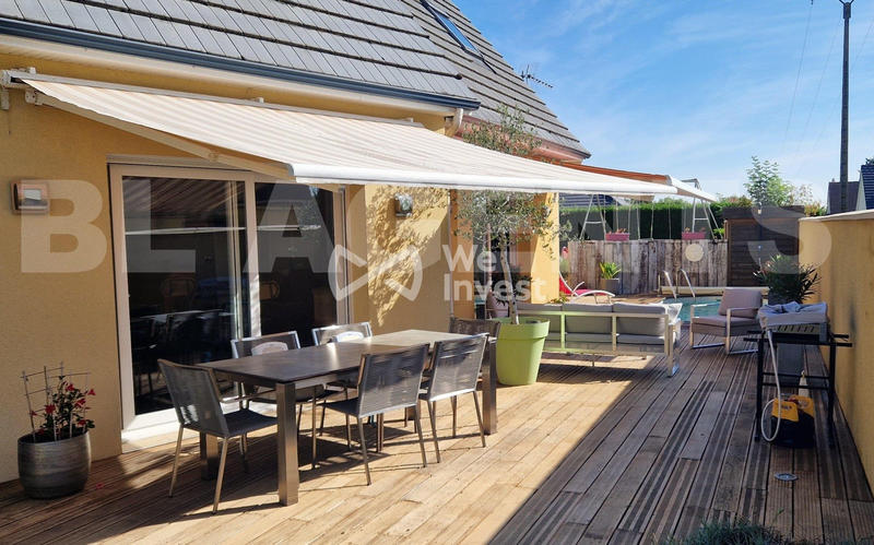 Maison - 200 m² - 8 pièces