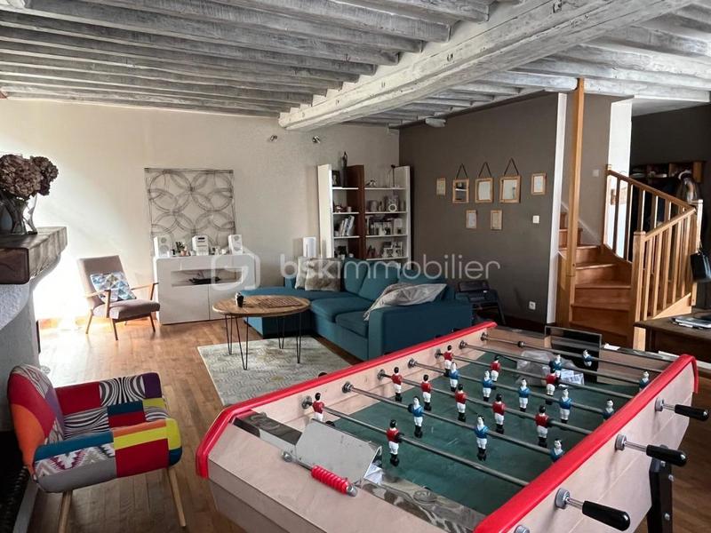 Maison - 245 m² - 8 pièces