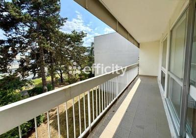 Appartement - 87 m² - 5 pièces