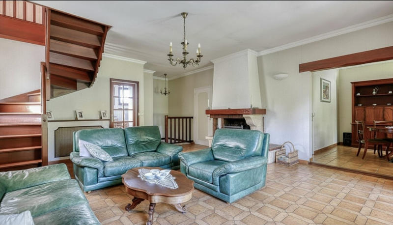 Maison - 137 m² - 5 pièces