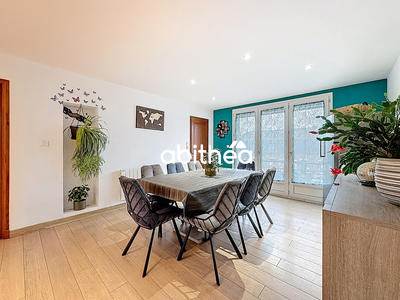 Maison - 135 m² - 5 pièces