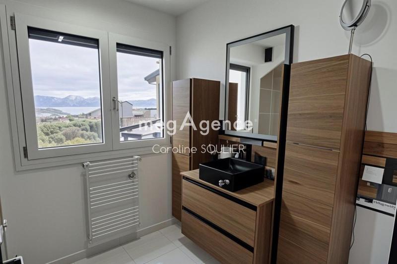 Maison - 111 m² - 6 pièces