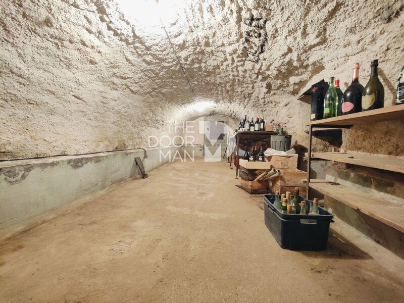 Maison - 200 m² - 8 pièces