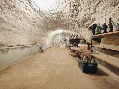 Maison - 200 m² - 8 pièces