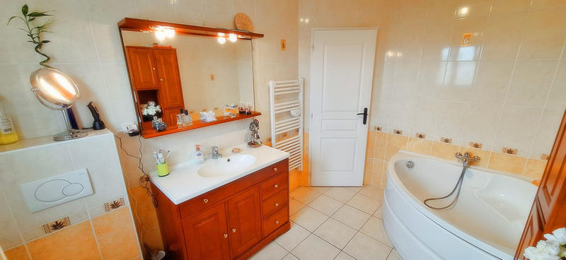 Maison - 128 m² - 4 pièces