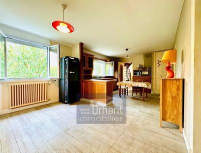 Maison - 153 m² - 8 pièces