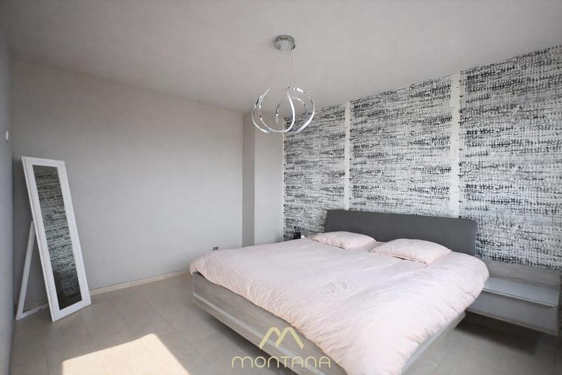 Villa - 285 m² - 8 pièces