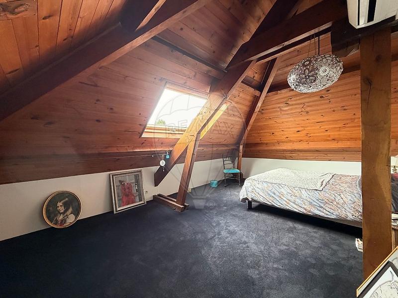 Maison - 137 m² - 6 pièces