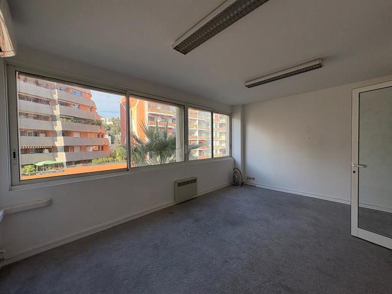 Local commercial - 68 m²