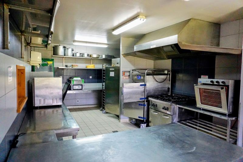 Local commercial - 260 m² - 4 pièces