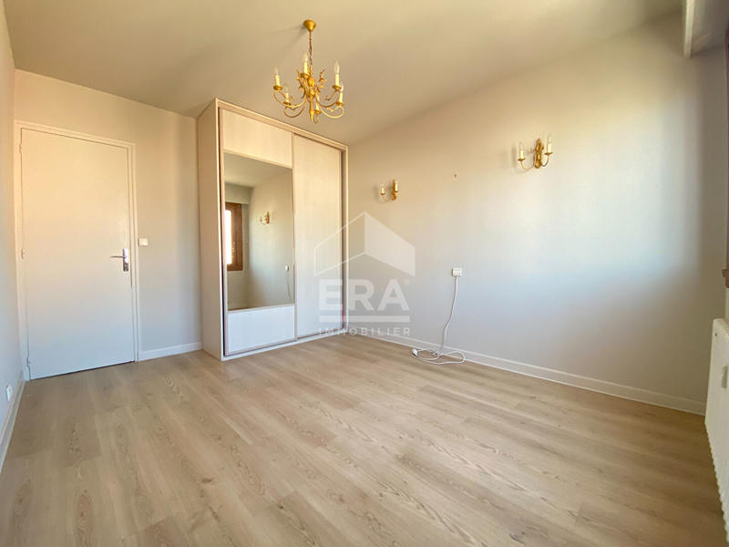 Appartement - 82 m² - 3 pièces