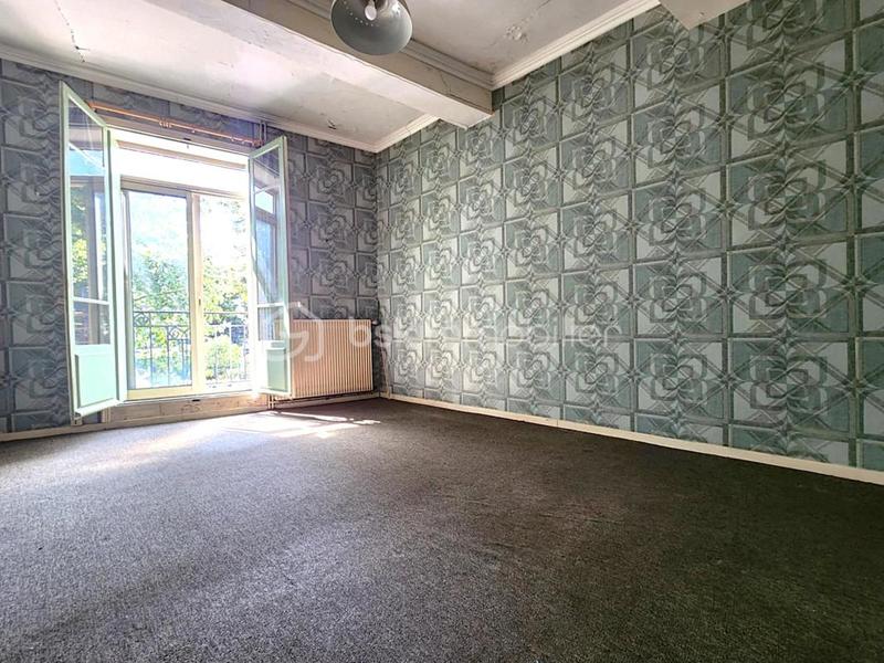 Appartement - 146 m² - 6 pièces