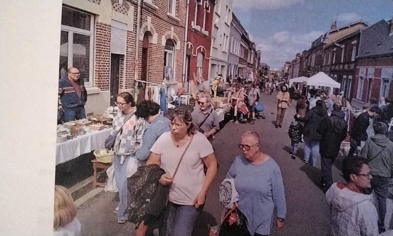Vide-grenier rue de St Quentin à Arras le 24 mai 2026