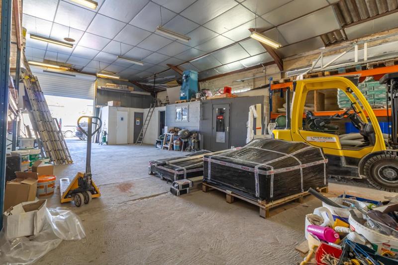 Maison - 121 m² - 6 pièces